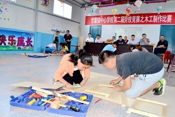 【校园影像】这里有少儿木工制作大赛；这里有被称颂点赞的营养餐